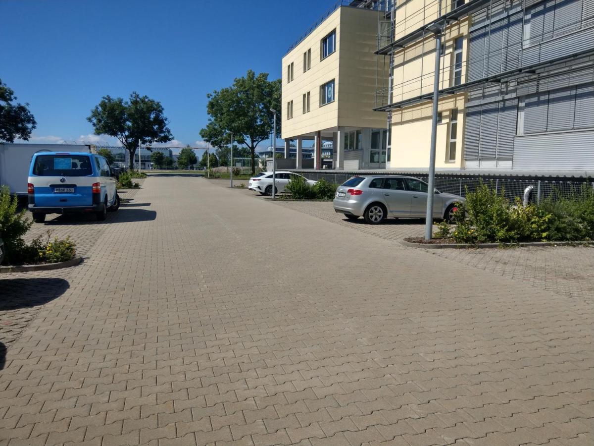 Airport Park Hotel Muc Hallbergmoos Exteriör bild